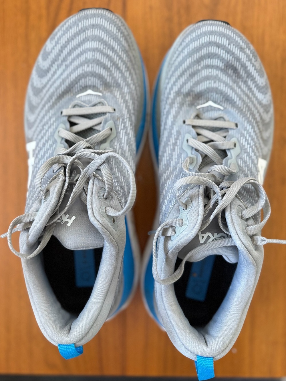 Hoka Men's Gray Gaviota 5 in size US9